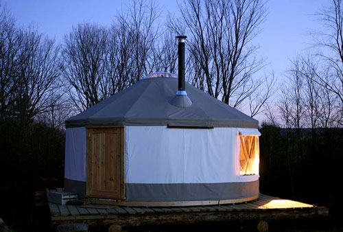 yurta_night_exterior