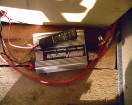 400 watt Inverter for AC power