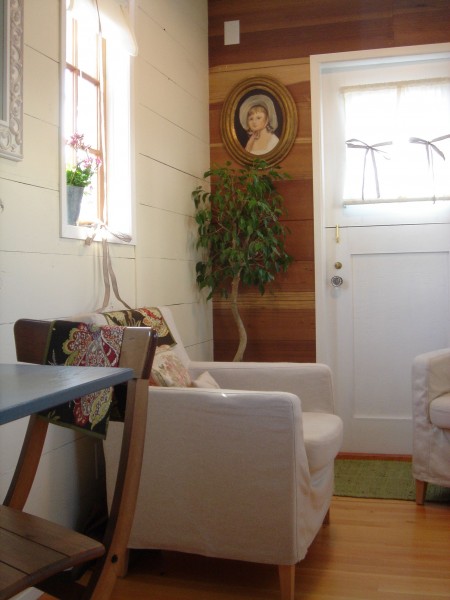 tinyhouse_lvgrm_2 Custom-built front door with glass knob