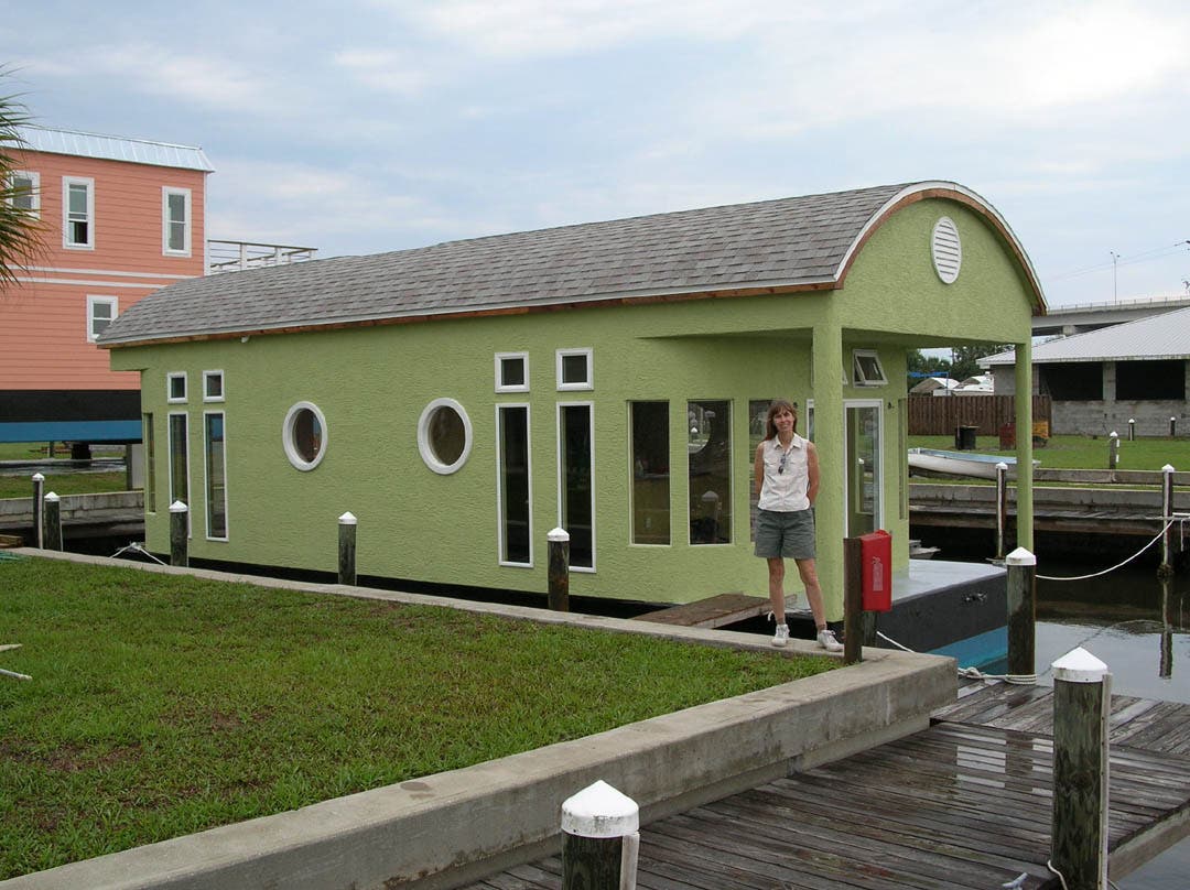 Tiny House Houseboat