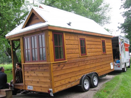 Fencl from the back in Philadelphia