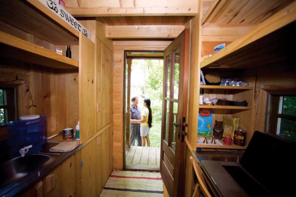 NH-ND09-jayshafer-house-entry