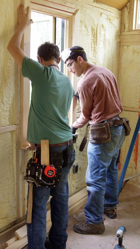 Aldo & Nic putting up trim