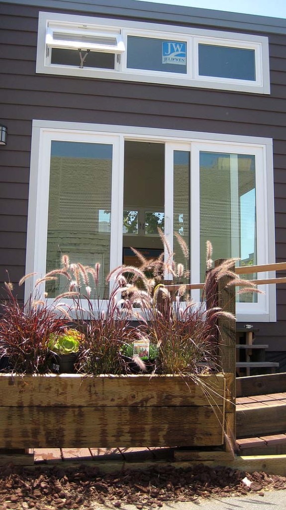 www.newavenuehomes.com - Main Door