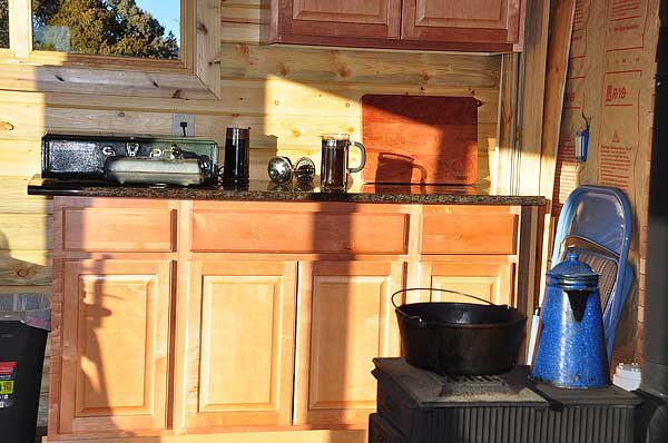 Kevin's-cabin-kitchen-sm