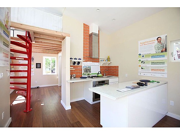 IS-1qhf69ve6s6e5 kitchen/living area