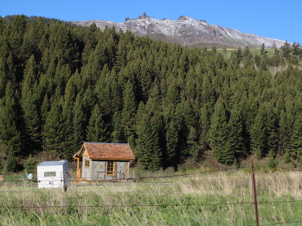 Chestnut cabin 2