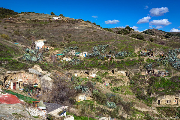 sacromonte-cave-community-1200x1200