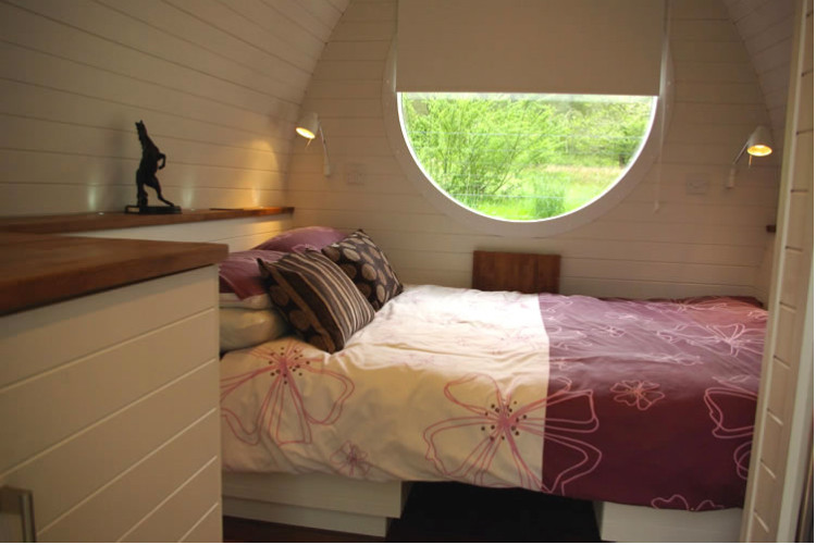 lochnessglamping-armadilla-inside3