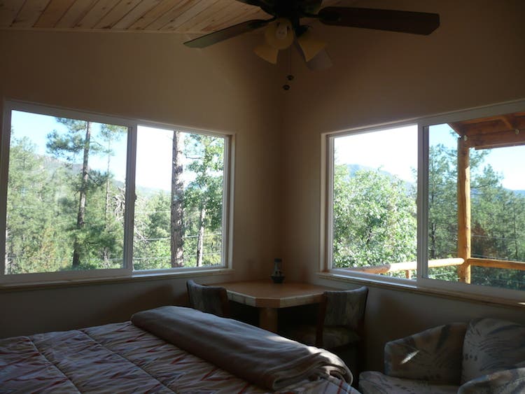View windows, corner table
