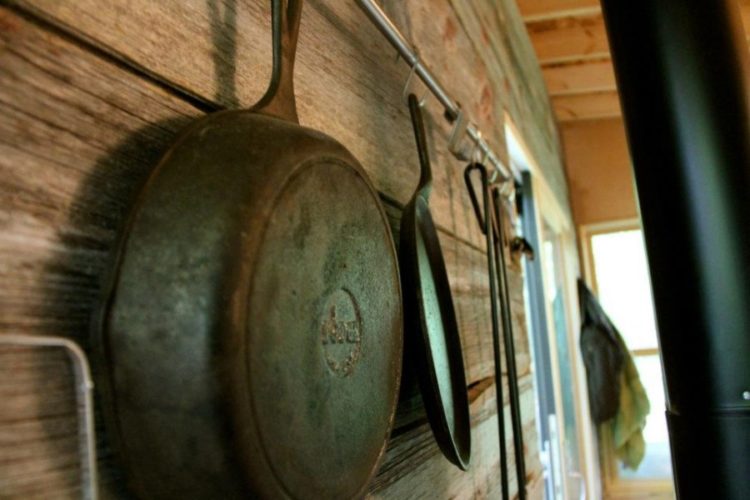 Xanadu-Cabin-JenneyCarney3