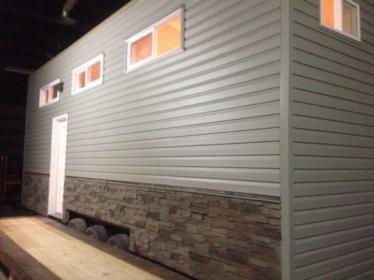 MiniHomesManitoba-House