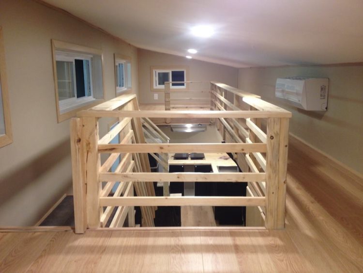 MiniHomesManitoba-loft2