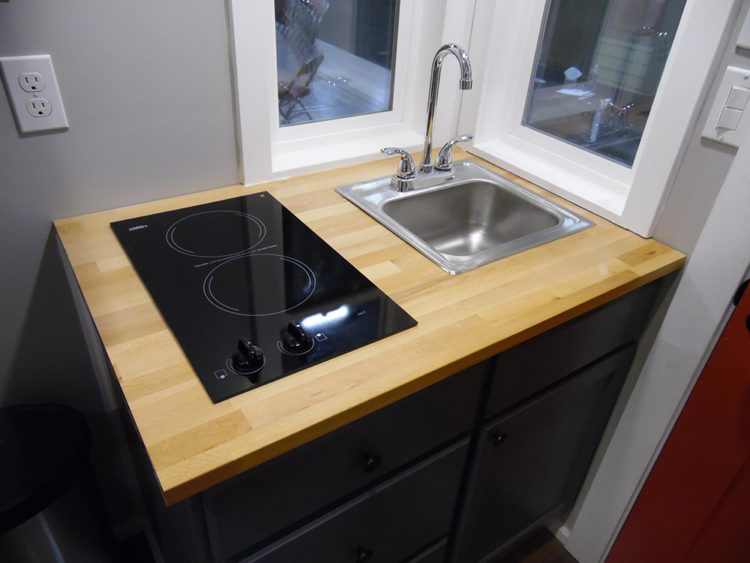 UpperValley-TeenyTinyHouse-kitchen