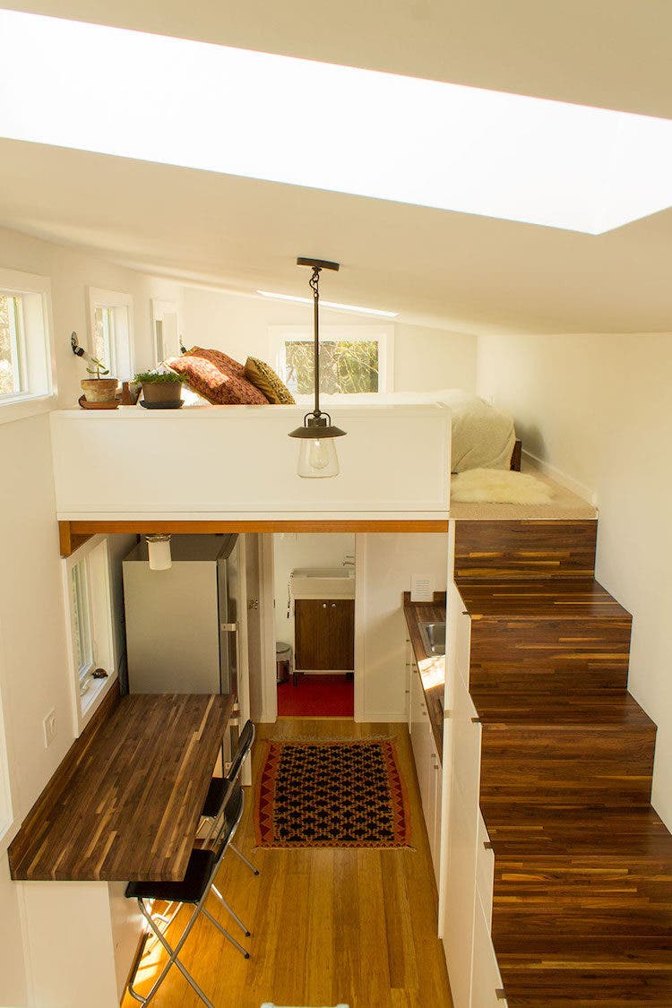 Hikari-Box-Tiny-House-Interior-from-Loft
