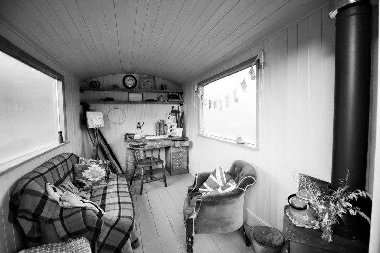 spaciouse shpherds hut interior