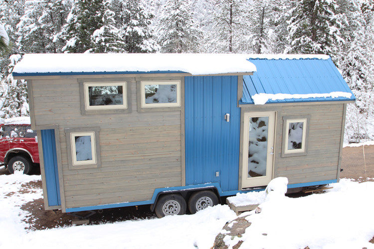 Simblissity-tinyhouse1