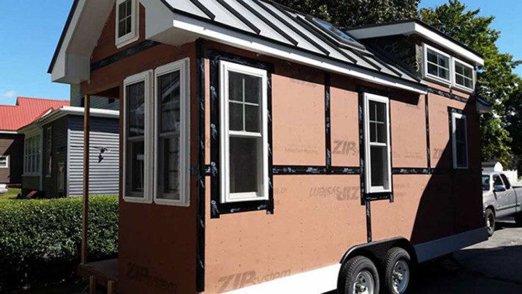 TinyHouses-Maine-siding