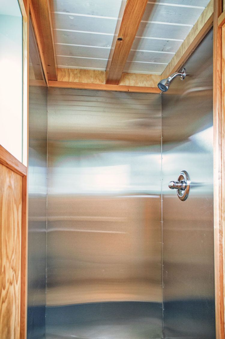 bunk-box-tiny-house-shower