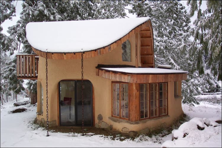 Little Cob Cabin - Tiny House Blog