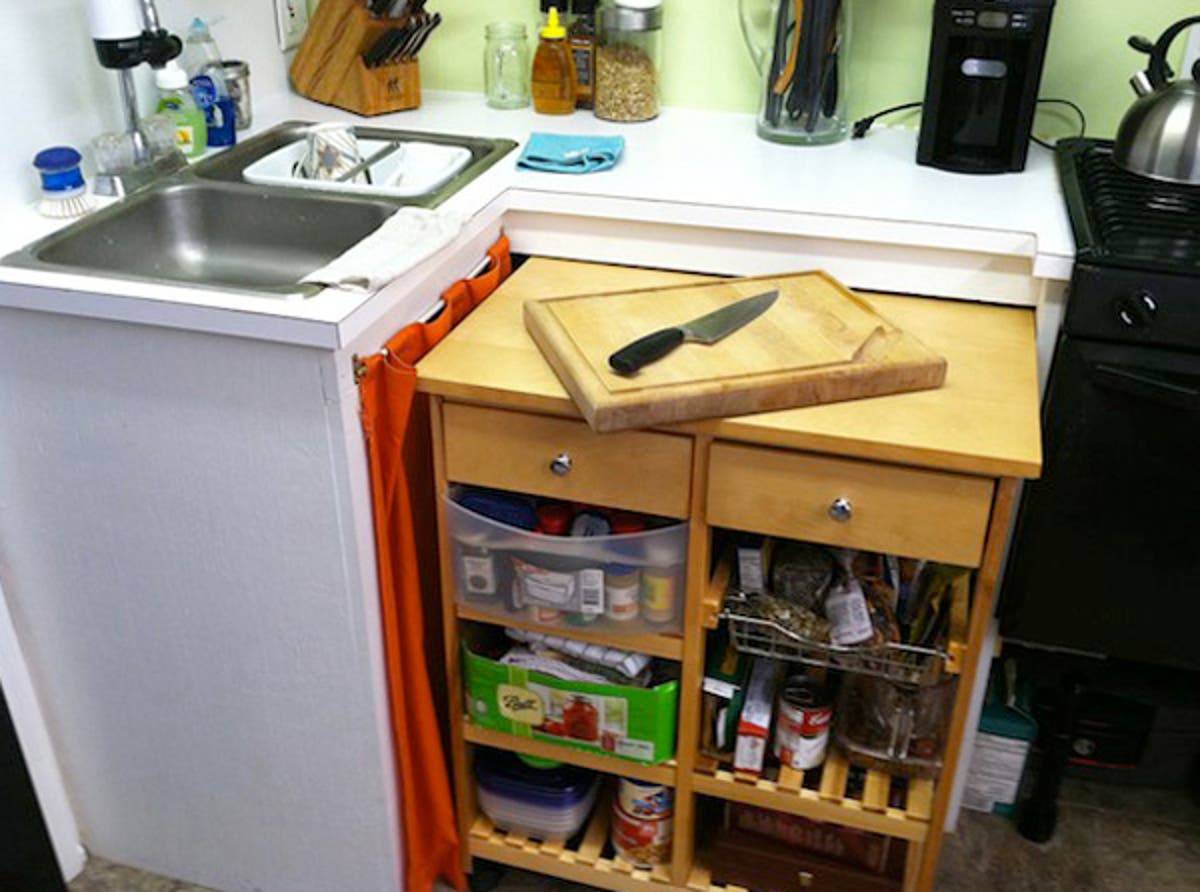 https://tinyhouseblog.com/wp-content/uploads/2014/12/Bungalow-Kitchen.jpg?width=1200&enable=upscale