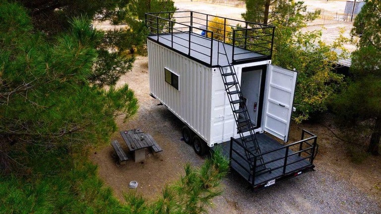 20 foot container on wheels