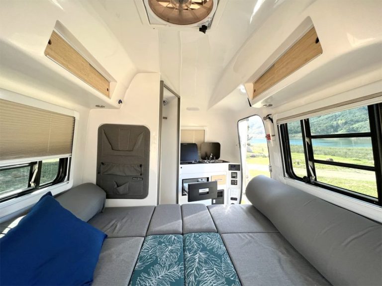 HC1 Studio camper
