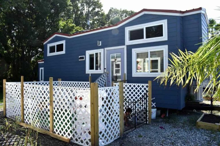 Alexis tiny house