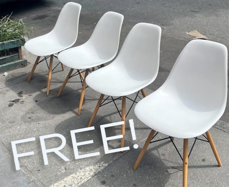 Stooping chairs in New York City