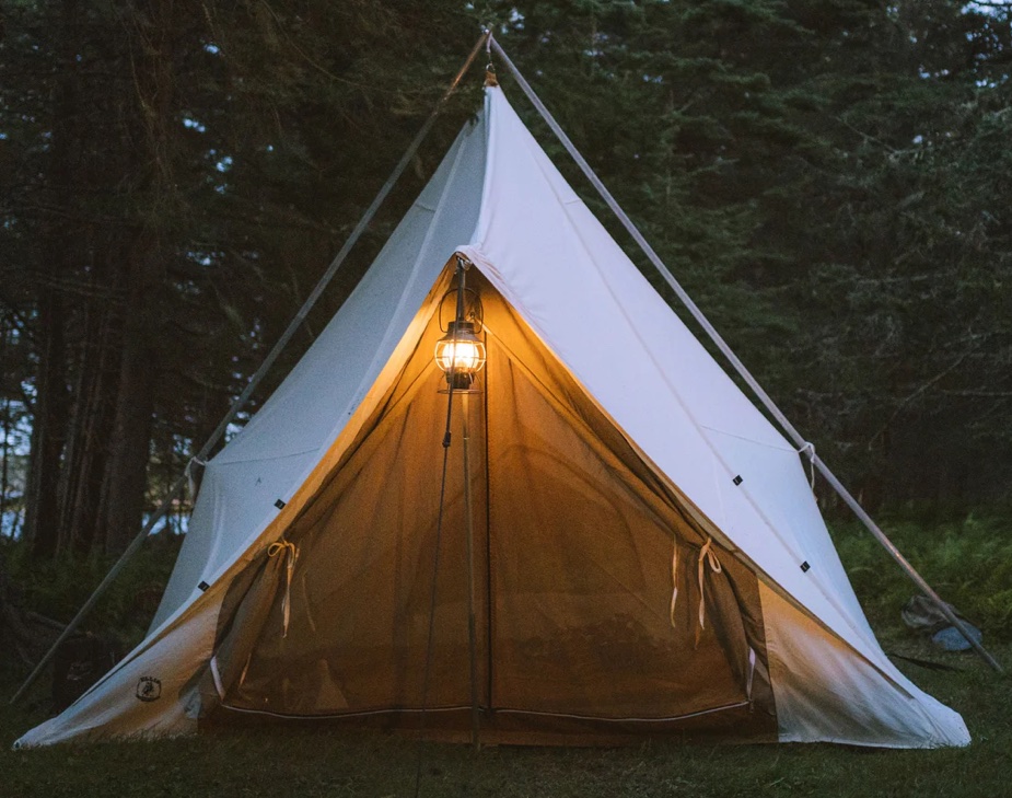 Ellis Prairie Tent