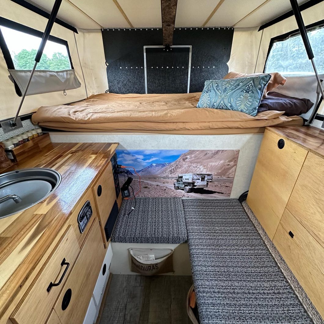 GrizzlyNBear interior