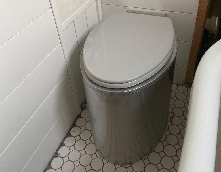 composting toilet