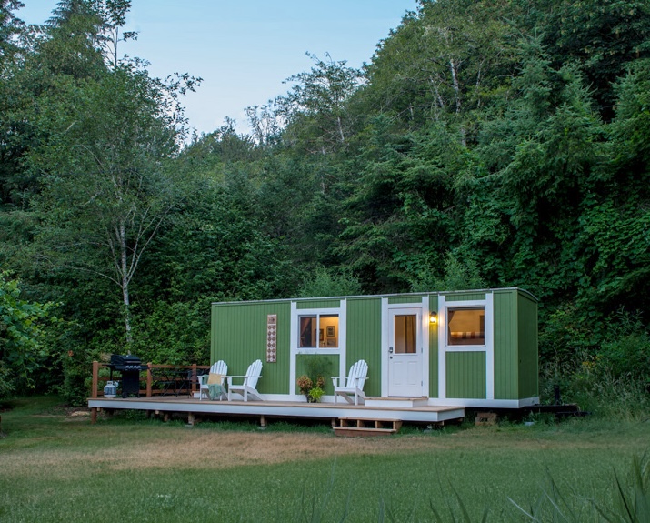 MJ's Tiny Bunkhouse