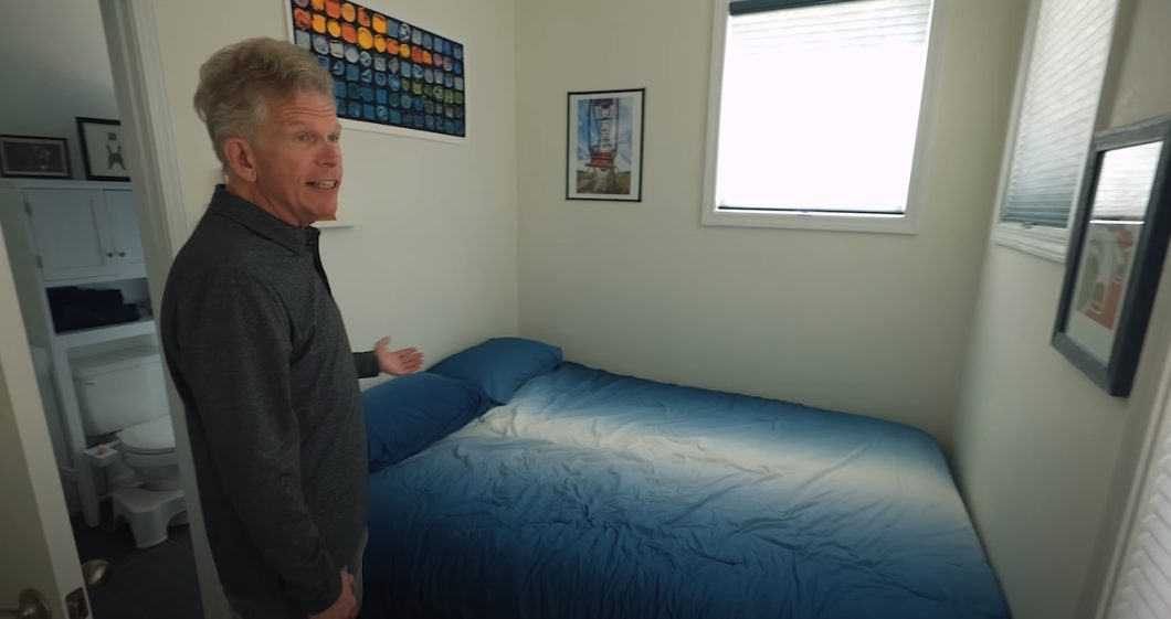Rich's bedroom