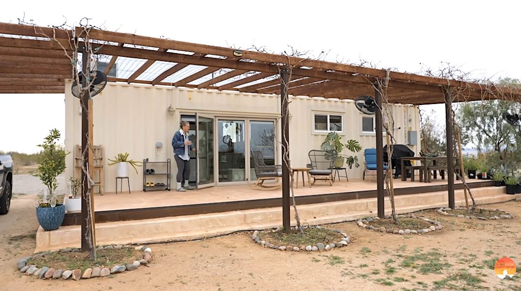 tiny house container porch
