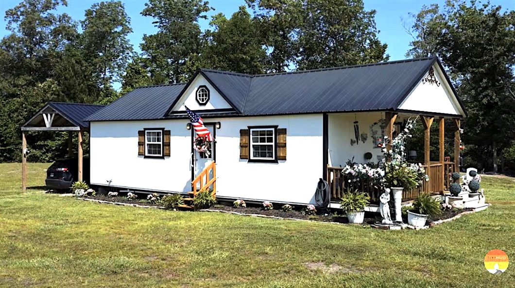 Gina's shed tiny home